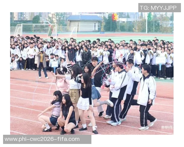 精彩瞬间女足球运动员风采展示与高清图片合集 精彩瞬间女足球运动员风采展示与高清图片合集